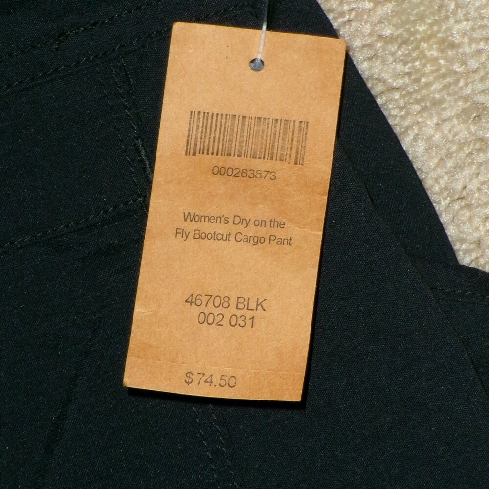 Women's Mid-Rise Bootcut black Cargo Pants - size 2 - Picture 4 of 8